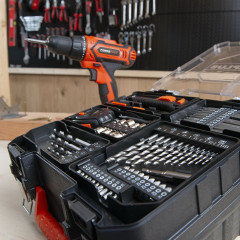 Aku šroubovák / vrtačka 20V  plus  78ks přísl. v kufru (bez AKU)